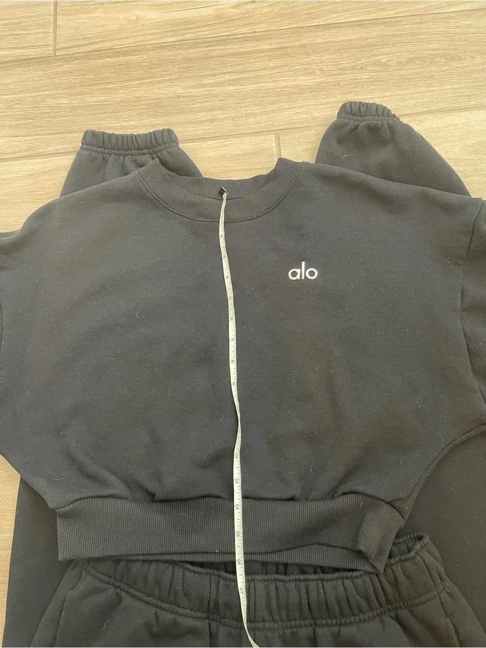 Alo Yoga Accolade Black Sweat Set Cropped Crewneck + Joggers Sz M 8-10